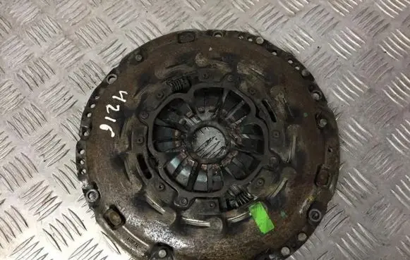 Toyota Corolla Verso AR10 Pressure plate 3121005071 31210-05071