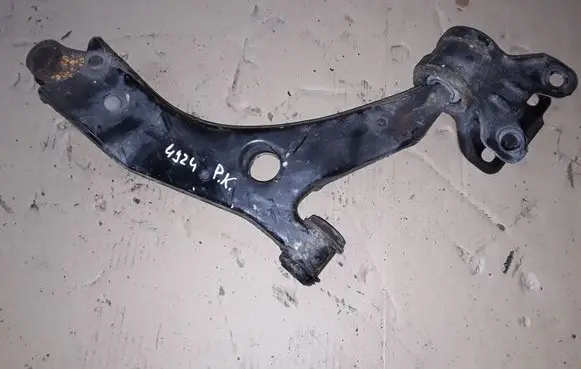 Ford Focus Front lower control arm/wishbone NOCODE