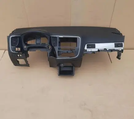 Mitsubishi Outlander Dashboard