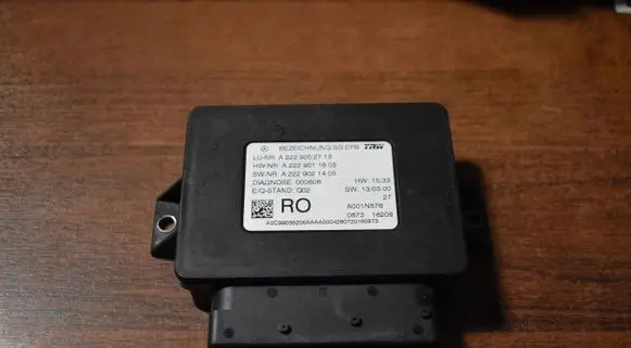 Mercedes-Benz S W222 Trunk lid opening control unit A2229002713