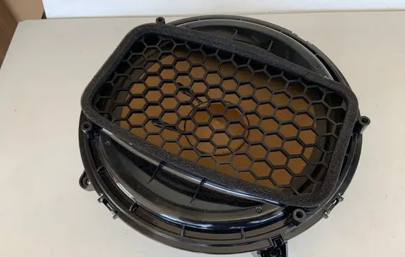 Audi A3 S3 8V Subwoofer speaker 8V0035412B