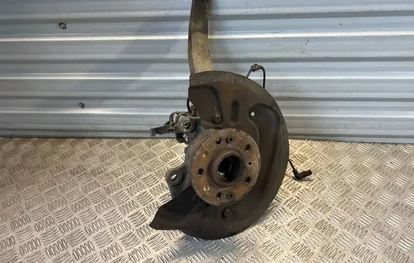 Mercedes-Benz R W251 Front wheel hub spindle knuckle 060645c2
