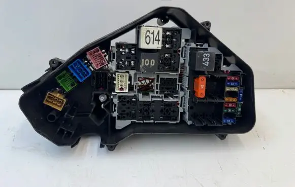 Porsche Cayenne (92A) Fuse module 7L0937615J
