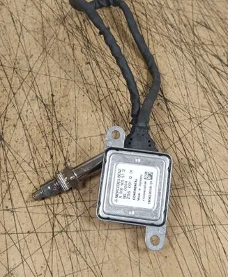 Mercedes-Benz ML W166 Lambda probe sensor A0009055712