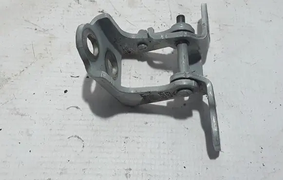 Renault Megane IV Front door upper hinge 804007634R