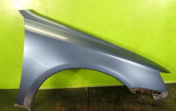 Subaru Legacy Fender 64Z