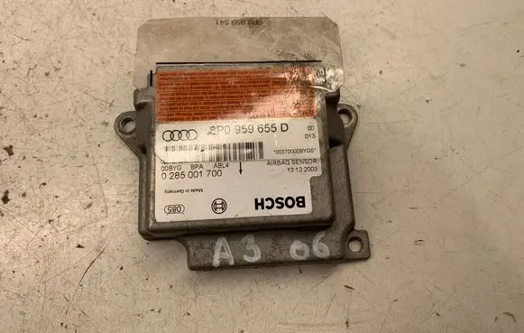 Audi A3 S3 8P Airbag control unit/module 8P0959655D 0285001700 00370000BYGS