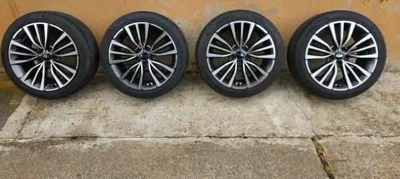 KIA Stinger R18 alloy rim 