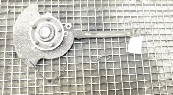 Chrysler 300 - 300C Front wheel hub