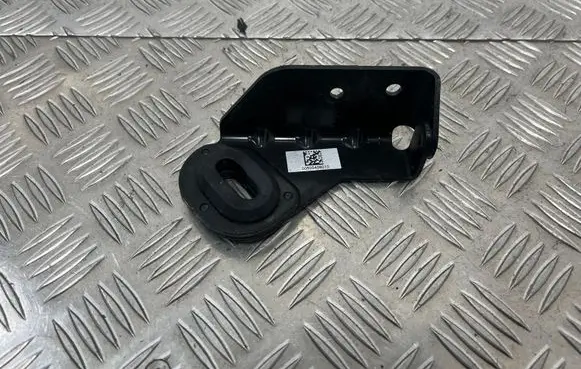 Alfa Romeo Stelvio Radiator mount bracket 00505406010