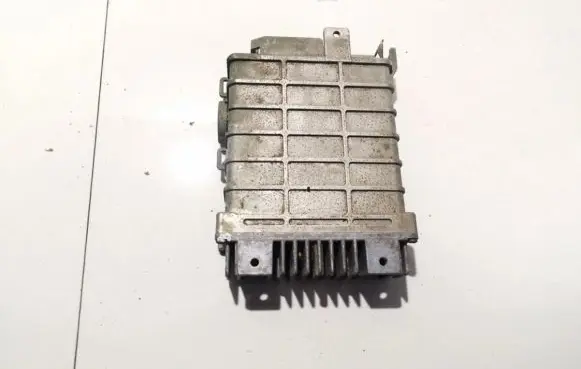 Volkswagen Golf II Engine control unit/module 811907383b 71816758
