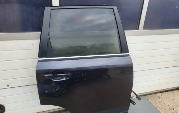 Subaru Forester SJ Rear door 60409sg0009p