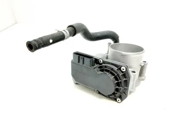 Toyota RAV 4 (XA40) Throttle valve 220300V030