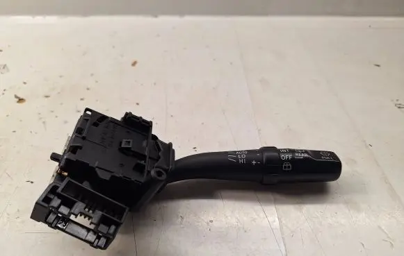 Toyota Avensis T250 Wiper control stalk 8465205170 173821