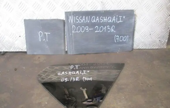 Nissan Qashqai Rear side window