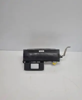 Knee airbag