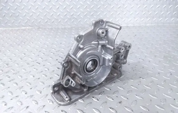 Volkswagen T-Roc Oil pump 04E115109AC 04E115105BT 04E115105AT