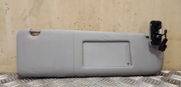 Volkswagen Touareg I Sun visor 7L6857552BS