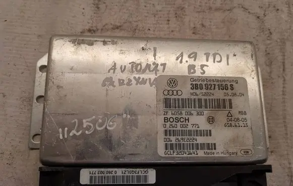 Volkswagen PASSAT B5.5 Gearbox control unit/module 3B0927156S 0260002771 ZF6058006300