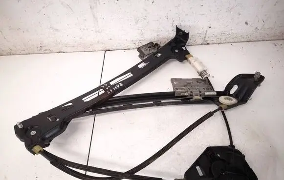 Volkswagen PASSAT CC Sliding door window regulator with motor 962846102
