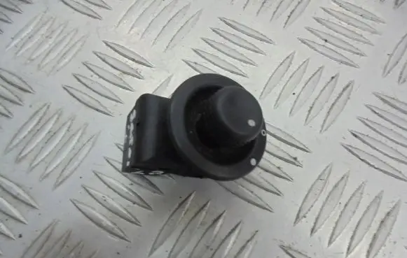 Renault Scenic I Wing mirror switch