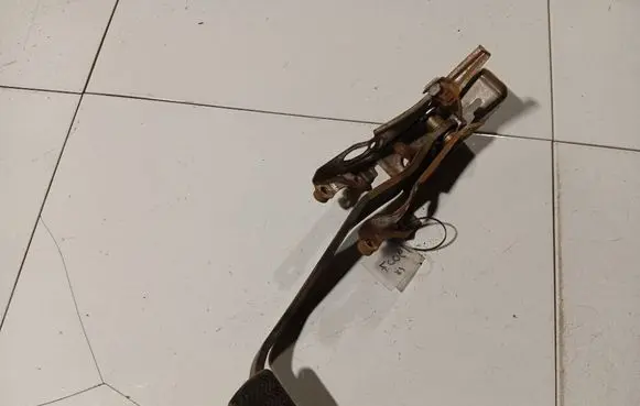 Toyota Auris 150 Brake pedal 