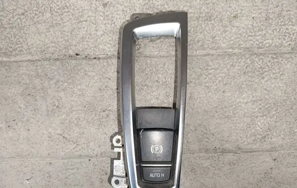 BMW 5 F10 F11 Hand parking brake switch 921759401