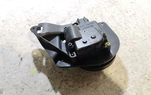 Dodge Grand Caravan Air flap motor/actuator M8679001