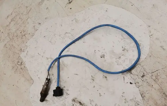 Mercedes-Benz C AMG W205 Lambda probe sensor A0005421300