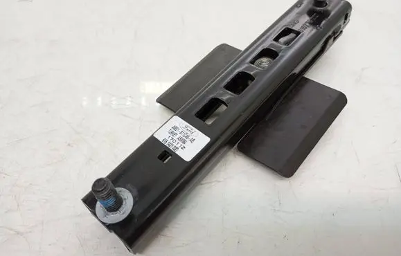 Ford Focus Seat belt height adjuster Am51611c46ab 616140100d 616773300