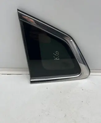 Nissan Qashqai Rear side window 833134EA0A