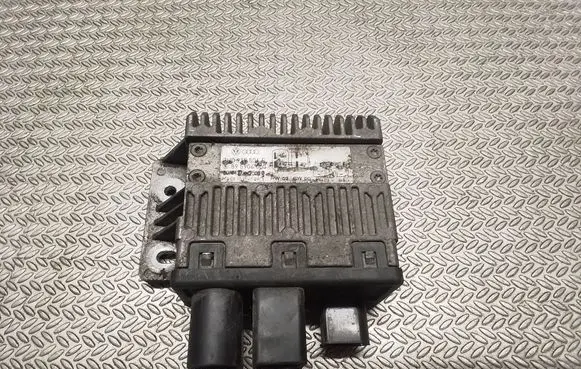 Volkswagen Transporter - Caravelle T5 Glow plug pre-heat relay 7H0919506E