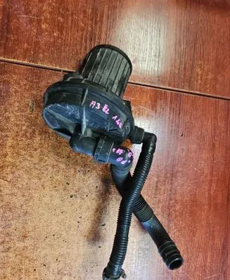 Audi A3 S3 8L Secondary air pump 72273803