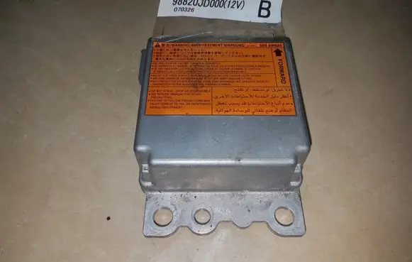 Nissan X-Trail T30 Airbag control unit/module 98820JD000