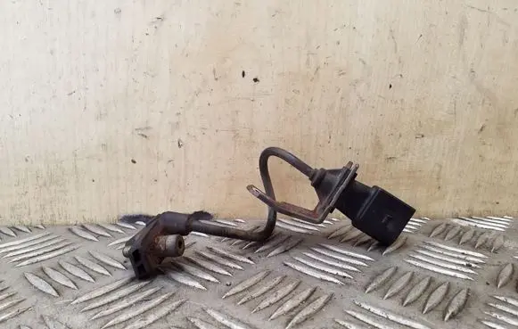 BMW 3 E90 E91 Crankshaft position sensor 0281002477