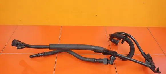 Ford Fiesta Fuel line pipe UGJC PRZEWOD
