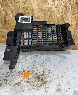 Mercedes-Benz B W245 Fuse box set 1695451740