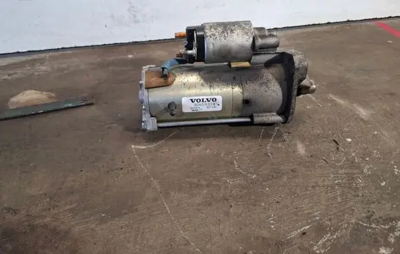 Volvo V60 Starter motor 30659314