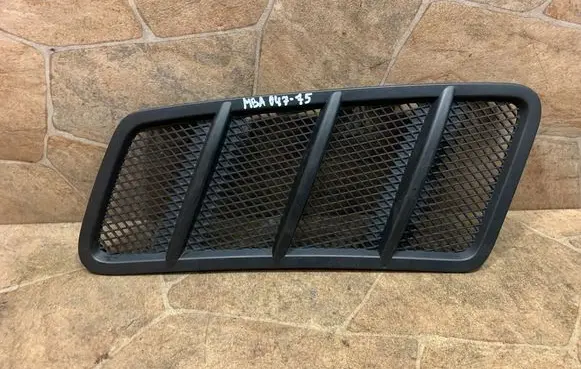 Mercedes-Benz GLE (W166 - C292) Quarter panel pressure vent A1666800105