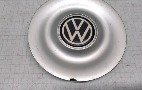 Volkswagen Golf IV Original wheel cap C450