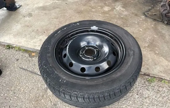 Renault Scenic I R15 spare wheel