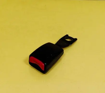 Suzuki Liana Front seatbelt buckle 