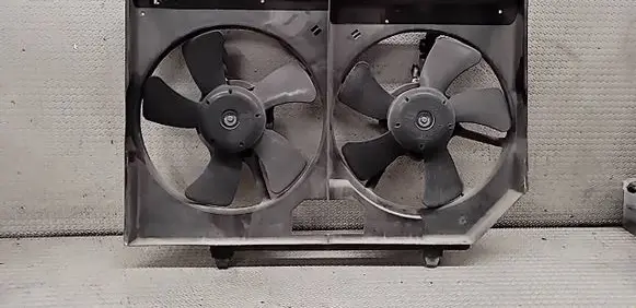 Nissan X-Trail T30 Electric radiator cooling fan 