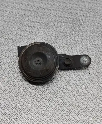 Toyota Prius (XW50) Horn signal 8651047060
