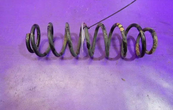 Volkswagen Polo III 6N 6N2 6NF Rear coil spring