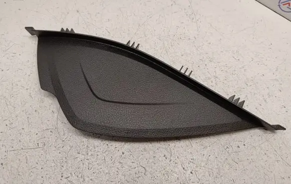 Dashboard side end trim