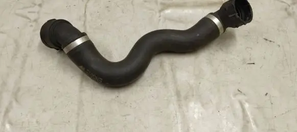 Mercedes-Benz C W205 Engine coolant pipe/hose A2055017484