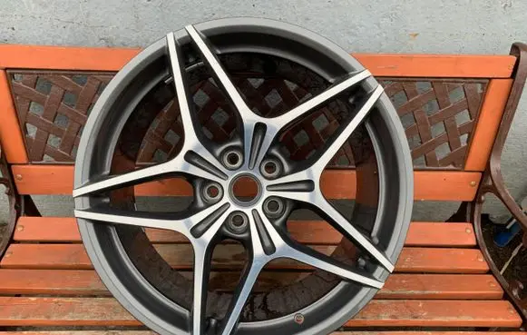 Ferrari California F149 R20 alloy rim 