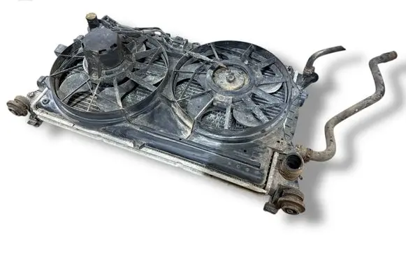 Ford Focus Coolant radiator XS4H8C342DB 98AB8C607