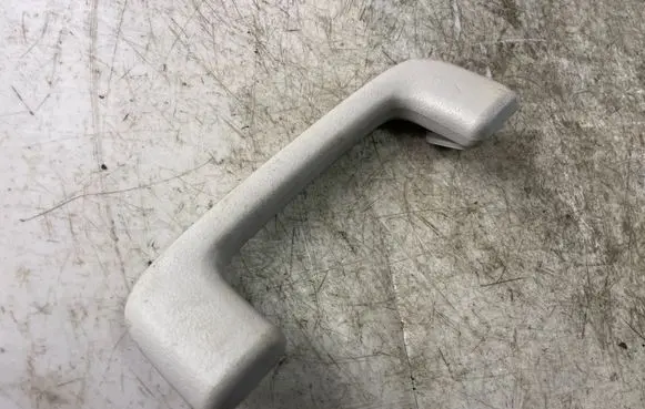 Mitsubishi Grandis Front interior roof grab handle